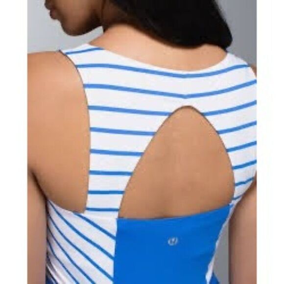 Lululemon RARE Club Dress Deauville Stripe Pipe Dream Blue White Size 8 - Picture 13 of 15